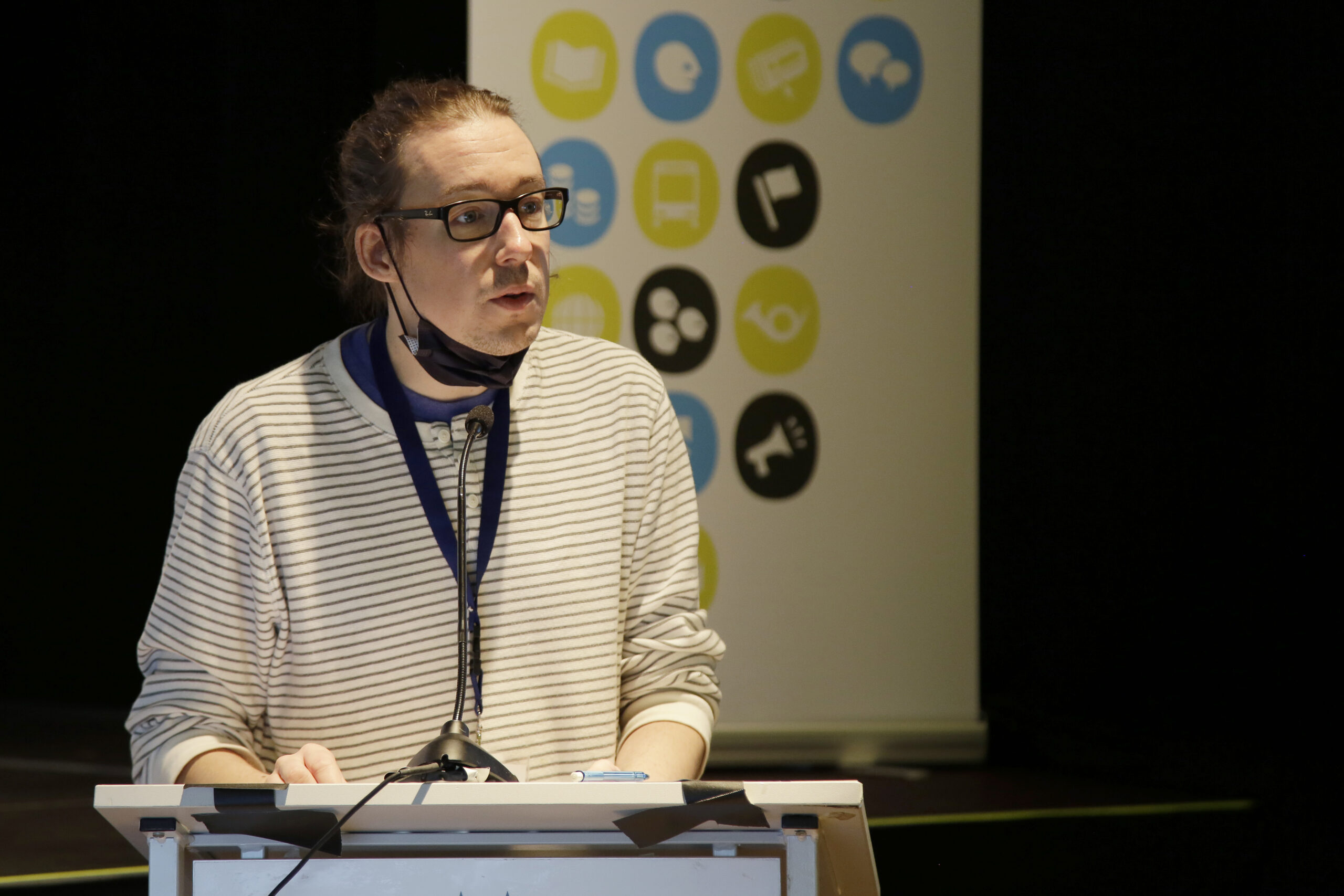Langenthal, Parkhotel, syndicom - Kongress 2021, Votum von Dominik Fitze, Jugendsekretär setzt sich für mehr Engagement der Gewerkschaft gegen den Klimawandel ein. 27.11.2021Bild: Sabine Rock