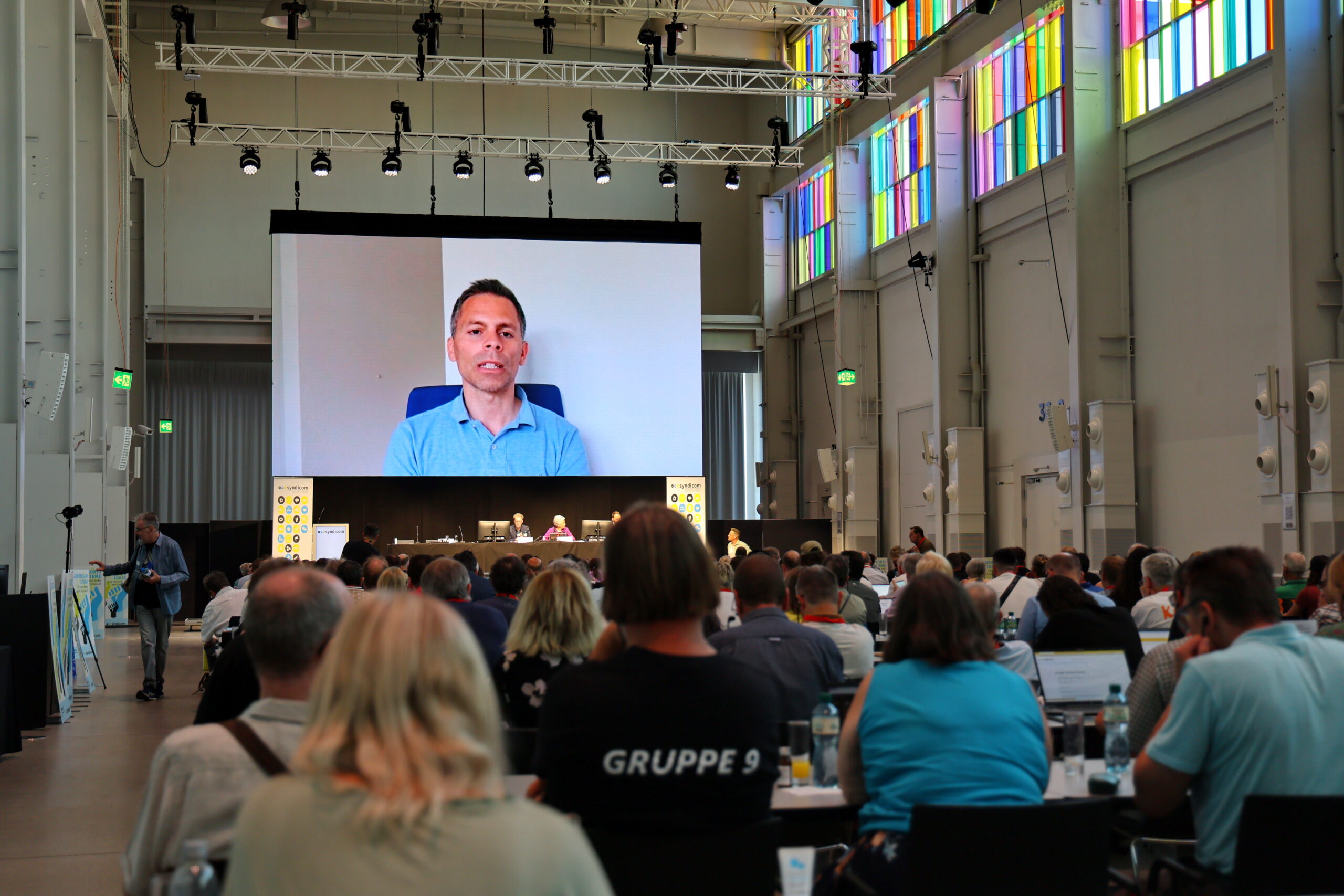 Gewerkschaft syndicom Kongress 2025 Baden, Videoübertragung von Matteo Antonini Präsident
