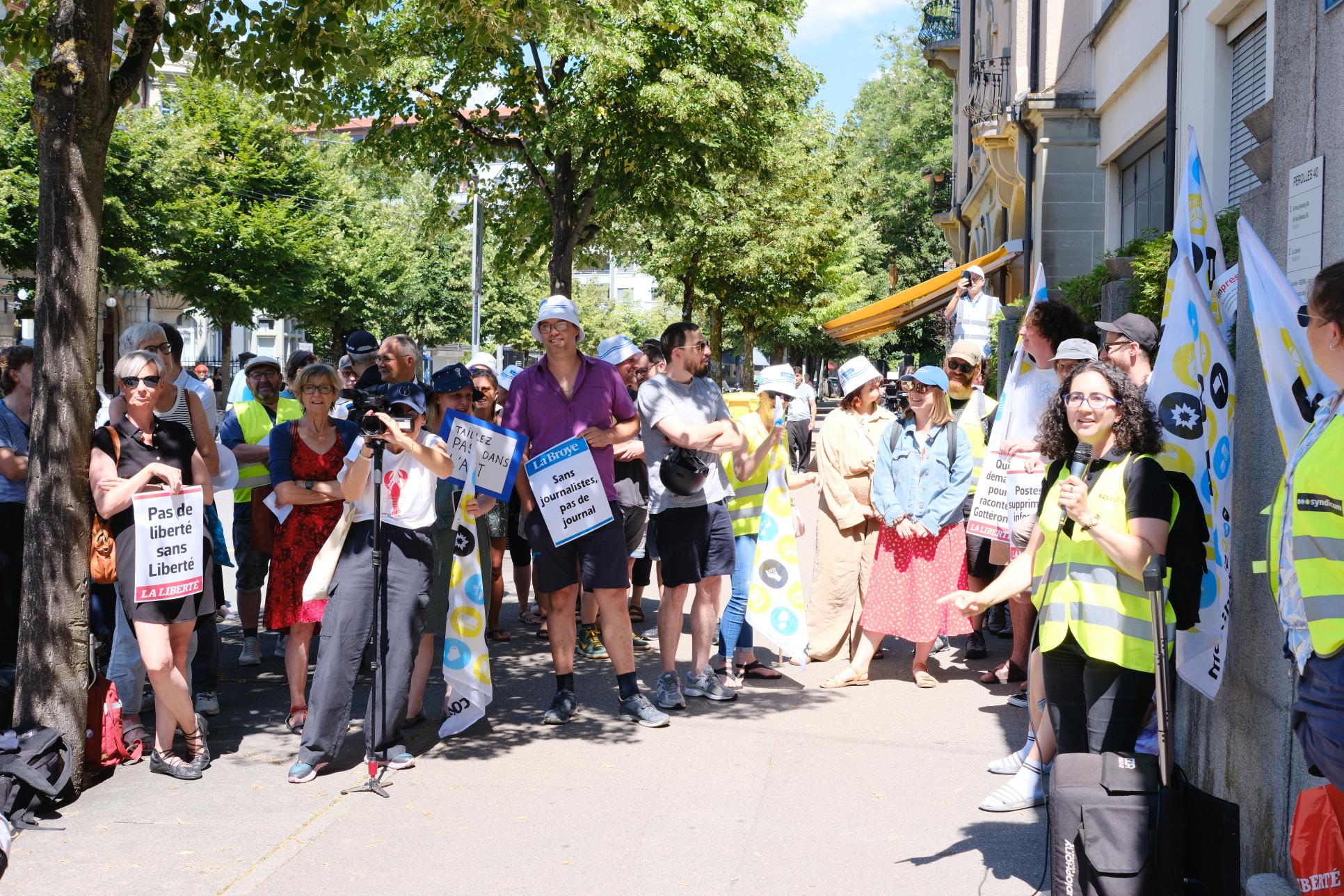 Forte mobilisation du personnel de St-Paul Médias à Fribourg
